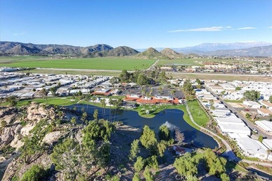 SELLER IS MOTIVATED! Seller may consider a flooring credit with on Hemet West Mobile Estates in California - for sale on GolfHomes.com, golf home, golf lot