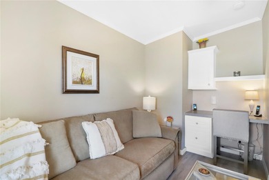 2005 Palm Harbor built home with an oversize one car garage and on Maple Leaf Golf and Country Club in Florida - for sale on GolfHomes.com, golf home, golf lot