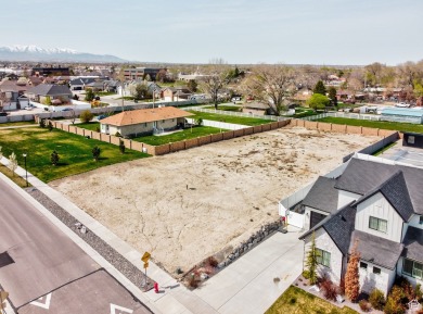 Rare chance to own a half-acre building lot in the Salt Lake on Mountain View Golf Course in Utah - for sale on GolfHomes.com, golf home, golf lot