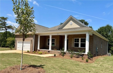 Welcome to beautiful Cross Creek Golf Club and the luxurious on Cross Creek Plantation in South Carolina - for sale on GolfHomes.com, golf home, golf lot