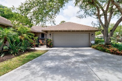 Detached home in beautiful Golf Community.  This 2bd, 2bath 2 on Bent Pine Golf Club in Florida - for sale on GolfHomes.com, golf home, golf lot