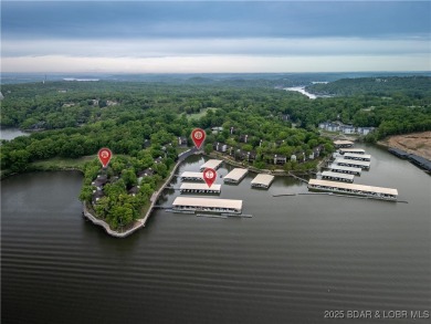 Stunning Transformation on this beautifully remodeled, 1474 SF on Seasons Ridge At Four Seasons in Missouri - for sale on GolfHomes.com, golf home, golf lot