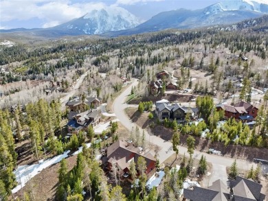 This beautifully crafted single-family home offers the perfect on Raven Golf Club At Three Peaks in Colorado - for sale on GolfHomes.com, golf home, golf lot