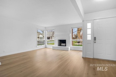 Open House March 14th, 12 PM-3 PM Fabulous townhome in the on Warm Springs Golf Club in Idaho - for sale on GolfHomes.com, golf home, golf lot