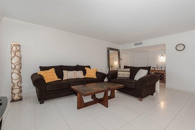 PRICE DROP. PRICE TO SELL Beautiful condo in the heart of on  in Florida - for sale on GolfHomes.com, golf home, golf lot