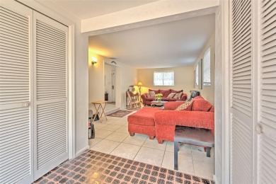 Located in the desirable Forest Hills area, this house is on Babe Zaharias Golf Course in Florida - for sale on GolfHomes.com, golf home, golf lot