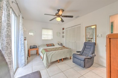 Located in the desirable Forest Hills area, this house is on Babe Zaharias Golf Course in Florida - for sale on GolfHomes.com, golf home, golf lot