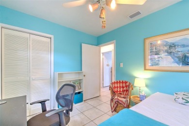 Located in the desirable Forest Hills area, this house is on Babe Zaharias Golf Course in Florida - for sale on GolfHomes.com, golf home, golf lot