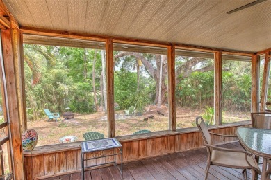 Located in the desirable Forest Hills area, this house is on Babe Zaharias Golf Course in Florida - for sale on GolfHomes.com, golf home, golf lot