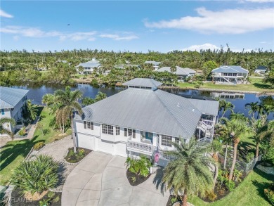 HIGH AND DRY, THIS HOME HAD NO FLOODING FROM RECENT STORMS on Alden Pines Golf Club in Florida - for sale on GolfHomes.com, golf home, golf lot