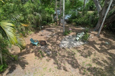 Located in the desirable Forest Hills area, this house is on Babe Zaharias Golf Course in Florida - for sale on GolfHomes.com, golf home, golf lot