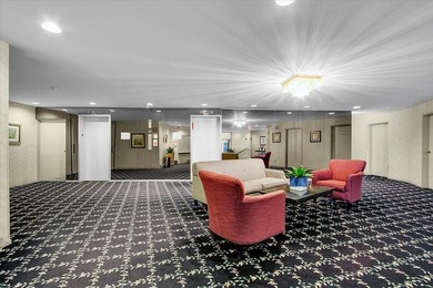 This beautifully updated 2-bed, 2-bath END-UNIT condo offers on Twin Lakes Golf Course in Illinois - for sale on GolfHomes.com, golf home, golf lot