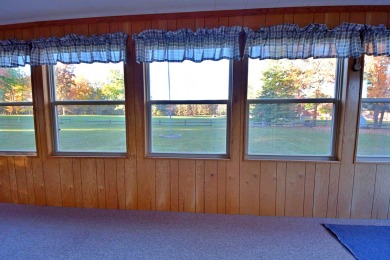 Enjoy golf course living with this charming 2-bedroom, 2-bath on Birch Pointe Golf Club in Michigan - for sale on GolfHomes.com, golf home, golf lot