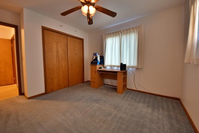 Enjoy golf course living with this charming 2-bedroom, 2-bath on Birch Pointe Golf Club in Michigan - for sale on GolfHomes.com, golf home, golf lot