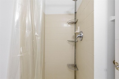 Under contract-accepting backup offers. One or more photo(s) has on St. Petersburg Country Club in Florida - for sale on GolfHomes.com, golf home, golf lot