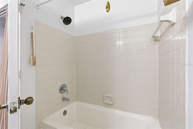 Under contract-accepting backup offers. One or more photo(s) has on St. Petersburg Country Club in Florida - for sale on GolfHomes.com, golf home, golf lot