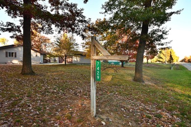 Enjoy golf course living with this charming 2-bedroom, 2-bath on Birch Pointe Golf Club in Michigan - for sale on GolfHomes.com, golf home, golf lot