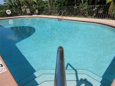 Under contract-accepting backup offers. One or more photo(s) has on St. Petersburg Country Club in Florida - for sale on GolfHomes.com, golf home, golf lot