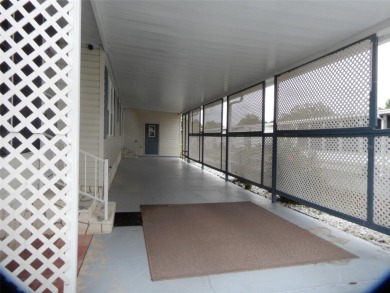 A must see 3/2 split floor plan home providing 1,568 sq ft of on Brookridge Country Club in Florida - for sale on GolfHomes.com, golf home, golf lot