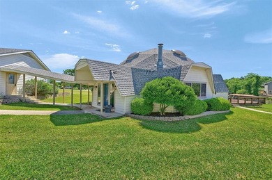 Unique lakefront home with nice updates, two bedrooms and  2 on Lake Kiowa Golf Course in Texas - for sale on GolfHomes.com, golf home, golf lot
