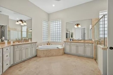 Your serene garden home awaits. Fabulous value for a single on Frenchmans Reserve in Florida - for sale on GolfHomes.com, golf home, golf lot