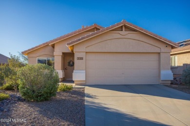 Spotless and Special! 3 Bedroom 2 Bathroom - great room design on The Views Golf Club in Arizona - for sale on GolfHomes.com, golf home, golf lot