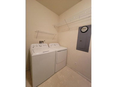 *****MOVE-IN READY!!!*****1300+SF Upper level condo exudes ease on The Course at Aberdeen in Indiana - for sale on GolfHomes.com, golf home, golf lot