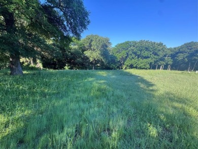 Build your dream home on a peaceful cul-de-sac in this quiet on Tangle Ridge Golf Club in Texas - for sale on GolfHomes.com, golf home, golf lot