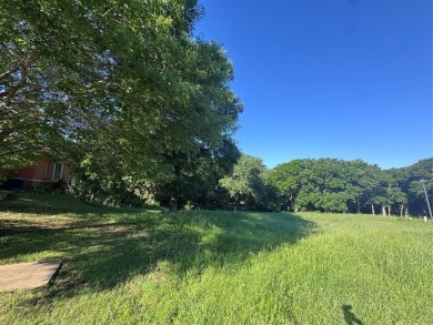 Build your dream home on a peaceful cul-de-sac in this quiet on Tangle Ridge Golf Club in Texas - for sale on GolfHomes.com, golf home, golf lot