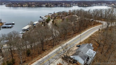 Rare opportunity to own a spacious double lot in an incredible on Seasons Ridge At Four Seasons in Missouri - for sale on GolfHomes.com, golf home, golf lot
