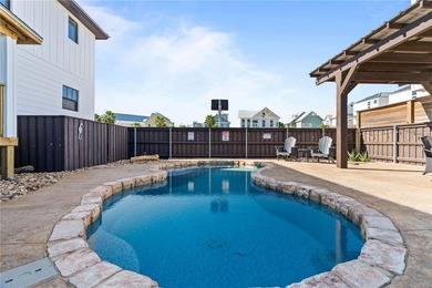 REMODELED IN 2025...ADDITIONAL LOT WITH PRIVATE POOL...PRIME on Palmilla Beach Golf Club in Texas - for sale on GolfHomes.com, golf home, golf lot