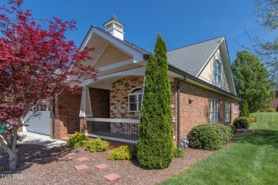 This luxury brick and stone townhome is located in Eagle Ridge on Virginian Golf Club in Virginia - for sale on GolfHomes.com, golf home, golf lot