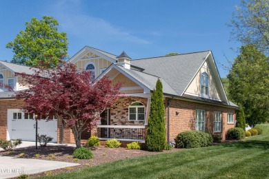 This luxury brick and stone townhome is located in Eagle Ridge on Virginian Golf Club in Virginia - for sale on GolfHomes.com, golf home, golf lot