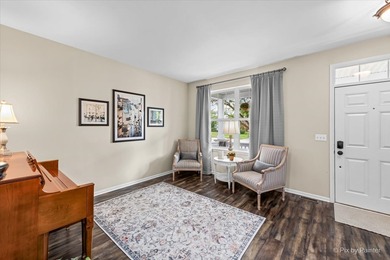 Welcome to this beautifully updated Foxford Hills Prestwick on Foxford Hills Golf Club in Illinois - for sale on GolfHomes.com, golf home, golf lot