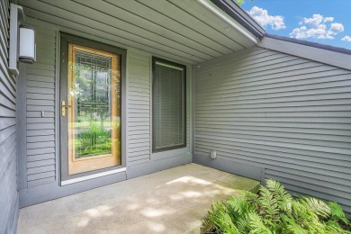 Discover this beautiful 3 bed, 2.5 bath home located in the on Lincolnshire Fields Country Club in Illinois - for sale on GolfHomes.com, golf home, golf lot