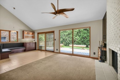 Discover this beautiful 3 bed, 2.5 bath home located in the on Lincolnshire Fields Country Club in Illinois - for sale on GolfHomes.com, golf home, golf lot
