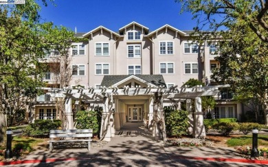 One Bedroom, One Bathroom Condo In The Waterford Community on Rossmoor Golf Course in California - for sale on GolfHomes.com, golf home, golf lot