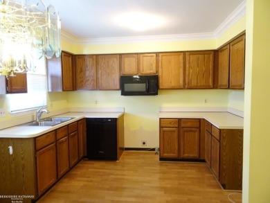 END YOUR SEARCH HERE! RARE FIND! This Ranch style condo with 1st on St. Clair Shores Country Club in Michigan - for sale on GolfHomes.com, golf home, golf lot
