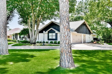 Welcome to 6101 W Choctaw Ct - a stunning, fully remodeled golf on De Cordova Bend Country Club in Texas - for sale on GolfHomes.com, golf home, golf lot