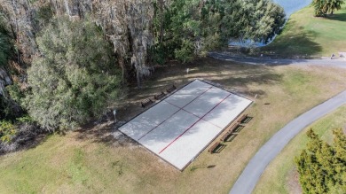 Welcome to the vibrant community of Seven Springs, where this on Seven Springs Golf and Country Club in Florida - for sale on GolfHomes.com, golf home, golf lot