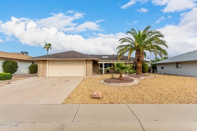 Come see this adorable 2-bedroom home in the highly sought-after on Briarwood Country Club in Arizona - for sale on GolfHomes.com, golf home, golf lot