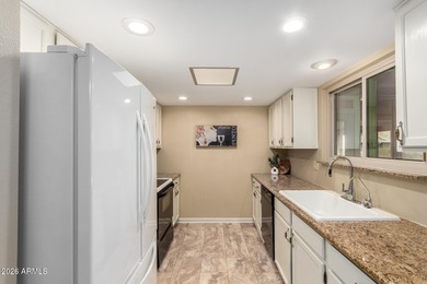 Come see this adorable 2-bedroom home in the highly sought-after on Briarwood Country Club in Arizona - for sale on GolfHomes.com, golf home, golf lot