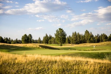 Introducing homesite 419, a spacious half-acre homesite nestled on Sunriver Caldera Springs Golf Course in Oregon - for sale on GolfHomes.com, golf home, golf lot