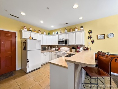 HOW RARE   36-Foot Slip  Lakefront Living with No Steps!
Don't on The Club At Old Kinderhook in Missouri - for sale on GolfHomes.com, golf home, golf lot