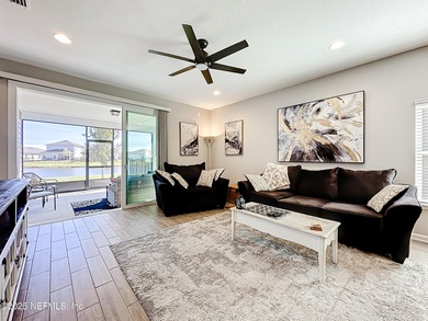 5 bedroom 3 full bath home on a convenient cul de sac location on Golf Club At South Hampton in Florida - for sale on GolfHomes.com, golf home, golf lot