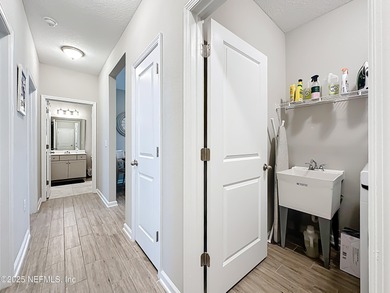 5 bedroom 3 full bath home on a convenient cul de sac location on Golf Club At South Hampton in Florida - for sale on GolfHomes.com, golf home, golf lot