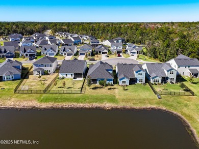 5 bedroom 3 full bath home on a convenient cul de sac location on Golf Club At South Hampton in Florida - for sale on GolfHomes.com, golf home, golf lot