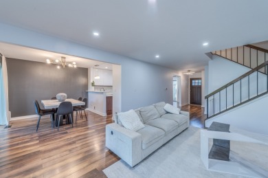 Fully renovated 3 bedroom,2.5 bathroom townhouse with golf on Old Orchard Country Club in Illinois - for sale on GolfHomes.com, golf home, golf lot