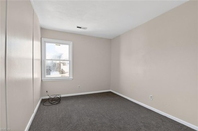 Beautifully maintained 3-bedroom, 2.5-bath townhouse located in on Kempsville Greens Municipal Golf Course in Virginia - for sale on GolfHomes.com, golf home, golf lot