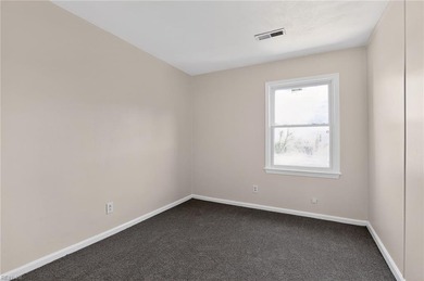 Beautifully maintained 3-bedroom, 2.5-bath townhouse located in on Kempsville Greens Municipal Golf Course in Virginia - for sale on GolfHomes.com, golf home, golf lot